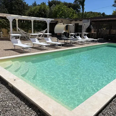 Dosagiri Con Piscina 빌라 *