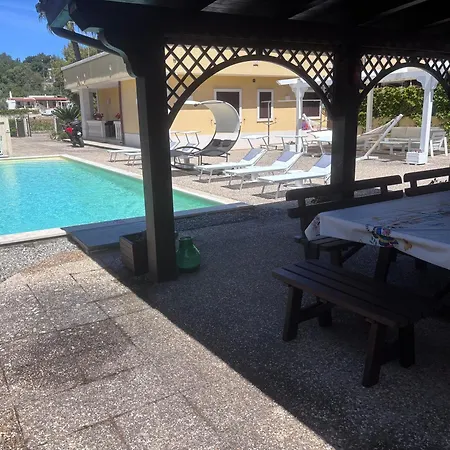 Dosagiri Con Piscina 빌라 *